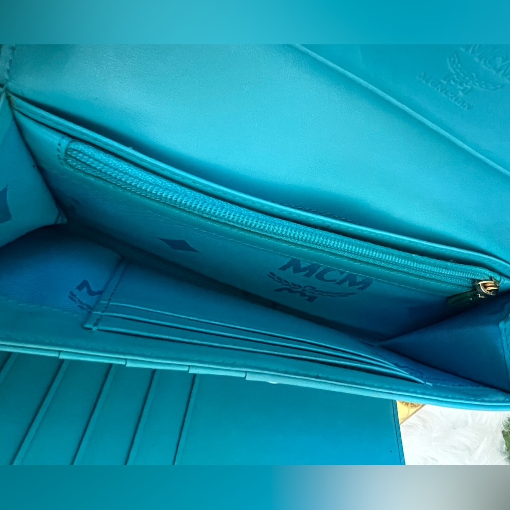 MCM Snap Long Wallet - Picture 8 of 13